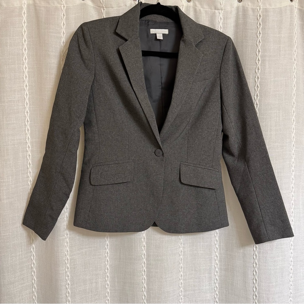 New York & Company Women's Grey Blazer and Skirt Suit Set